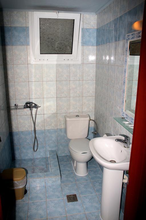 Johny'S Studios Prinos  Ngoại thất bức ảnh